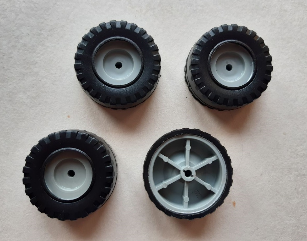 Rad aus Kunststoff 3,7 cm 4er Set